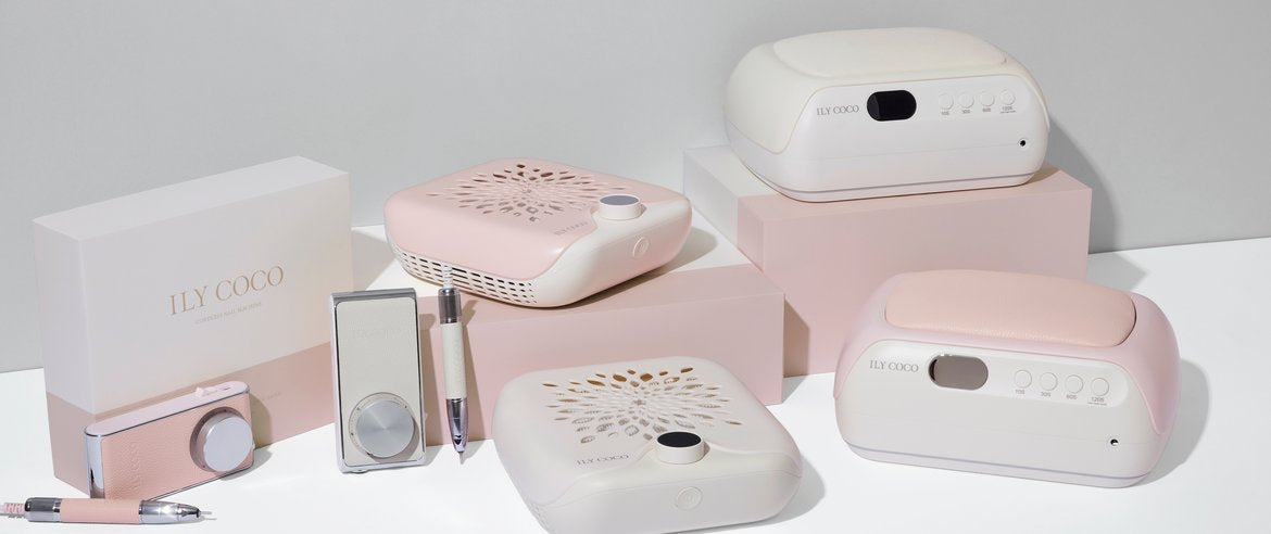 ILY COCOのネイル機器とパッケージ